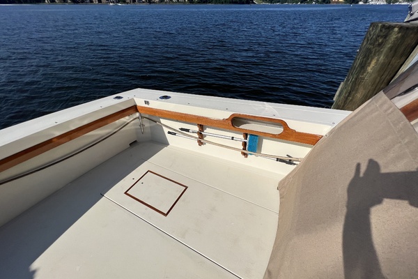 35ft Viking Yacht For Sale