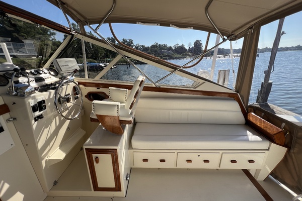 35ft Viking Yacht For Sale
