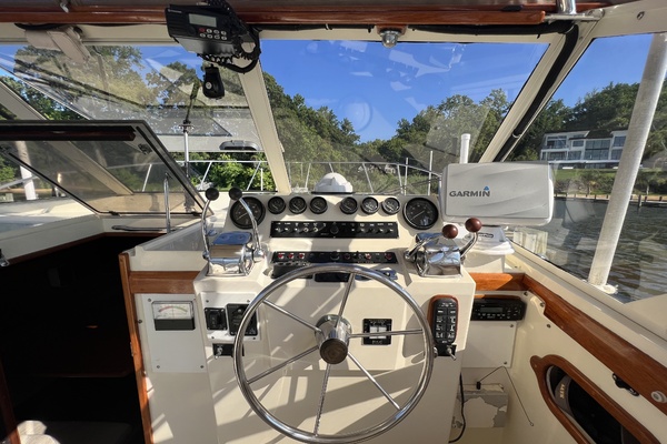 35ft Viking Yacht For Sale