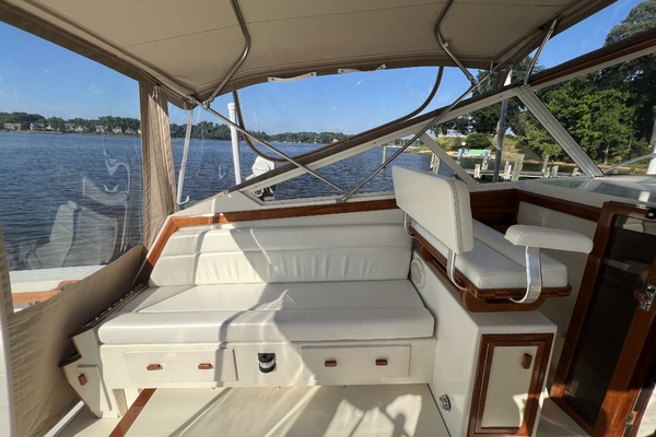 35ft Viking Yacht For Sale
