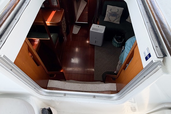 SOUND WAVES 42ft Beneteau Yacht For Sale