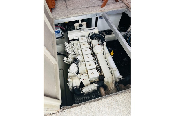 Photo of the 1992 Viking 35 Convertible "Calm Down"