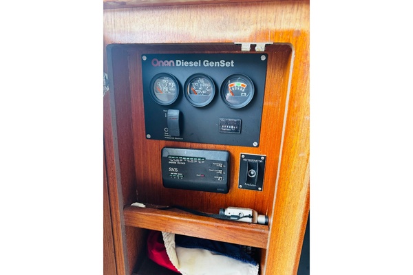 Calm Down 35ft Viking Yacht For Sale