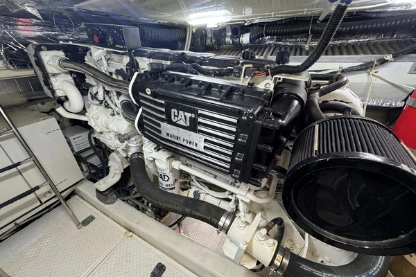 2003 Tiara Yachts 52