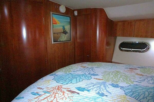 Tiara Yachts 5200 Express Yacht For Sale