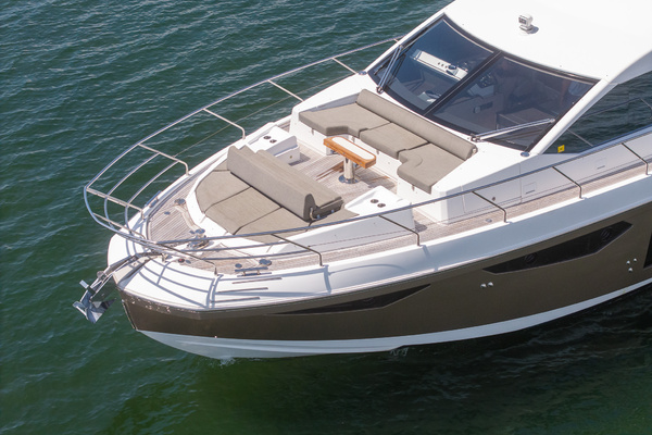 60ft Azimut Yacht For Sale