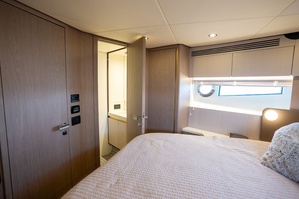 60ft Azimut Yacht For Sale