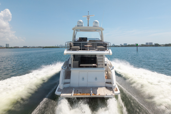 60ft Azimut Yacht For Sale