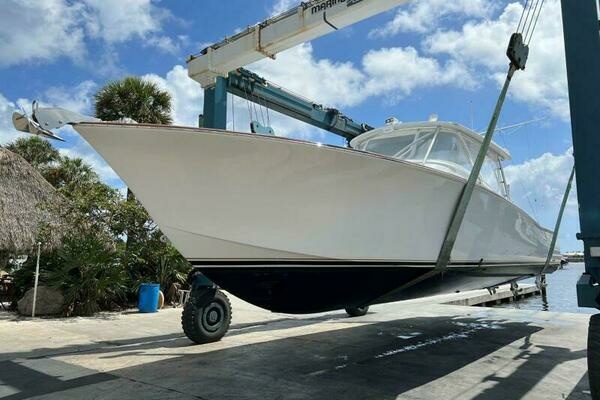 Jim Smith Walkaround Express Yacht For Sale