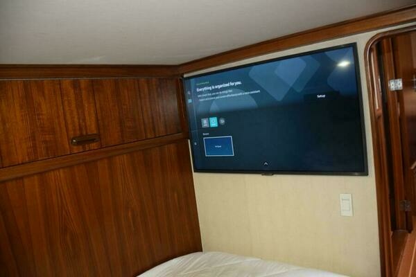 Jim Smith Walkaround Express Yacht For Sale