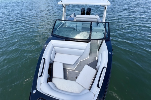2022 Aviara 32
