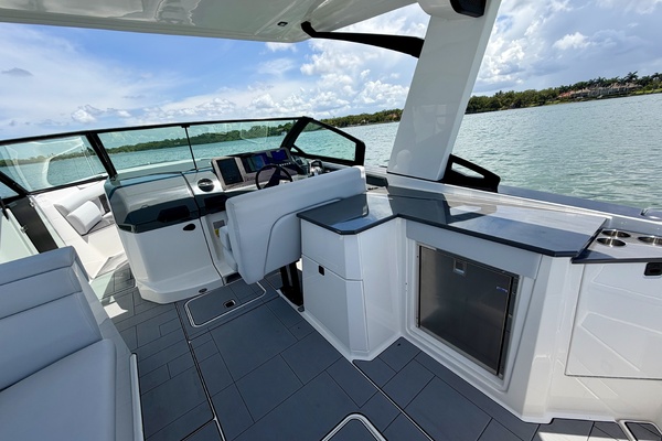 Steel City 32ft Aviara Yacht For Sale