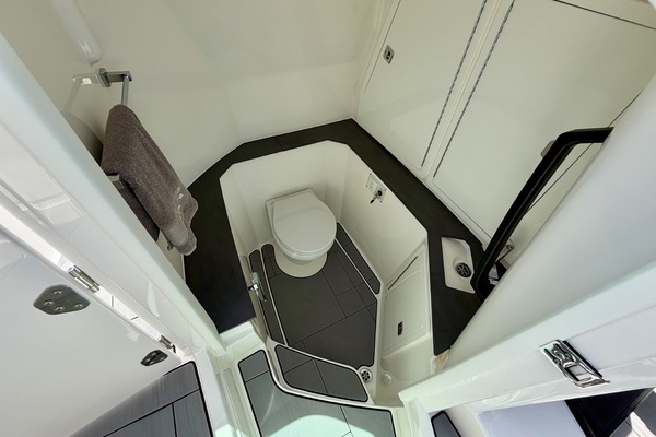 Steel City 32ft Aviara Yacht For Sale
