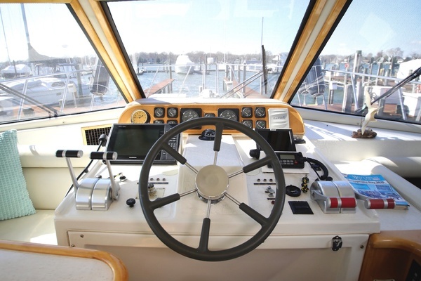 Navigator 50 Classic Yacht For Sale