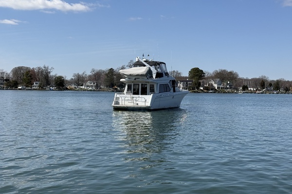 Navigator 50 Classic Yacht For Sale