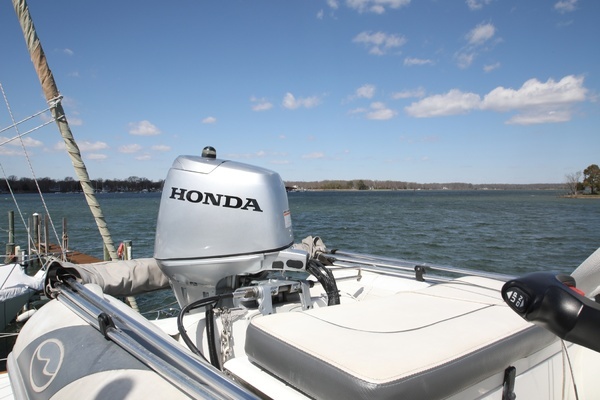 Navigator 50 Classic Yacht For Sale