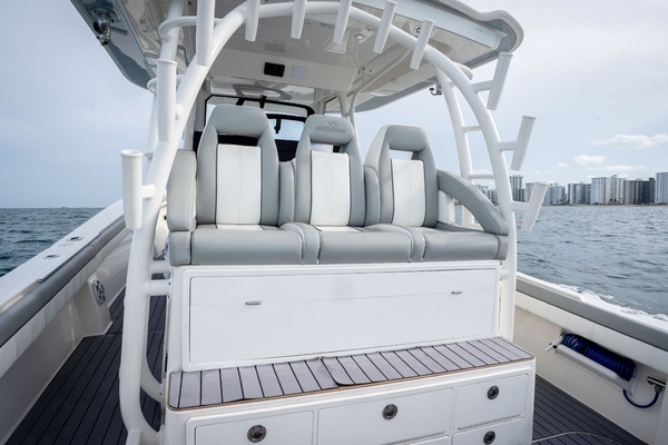 Regulator 41 Yacht For Sale