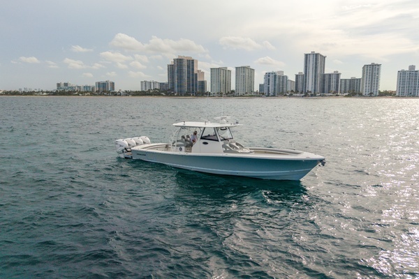 Regulator 41 Yacht For Sale