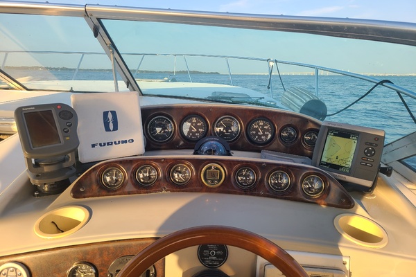Lewnasea 33ft Rinker Yacht For Sale