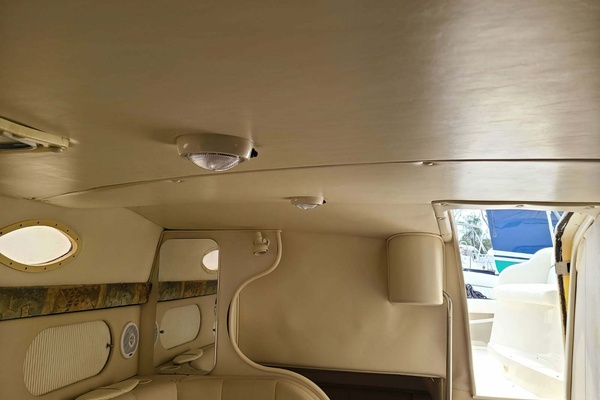 Lewnasea 33ft Rinker Yacht For Sale