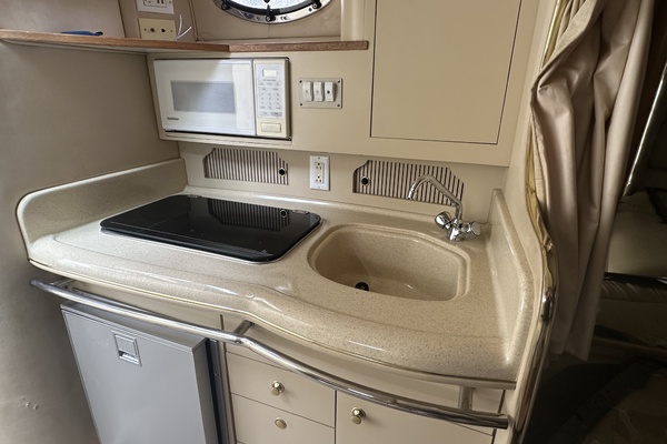 29ft Sea Ray Yacht For Sale