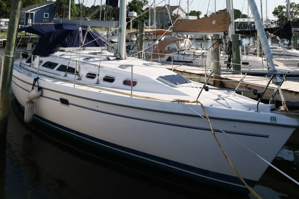 PERFECT PITCH 38ft Catalina Yacht For Sale