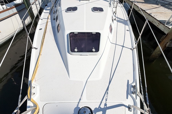 PERFECT PITCH 38ft Catalina Yacht For Sale
