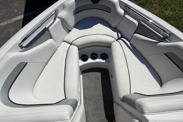 20ft Correct Craft Yacht For Sale
