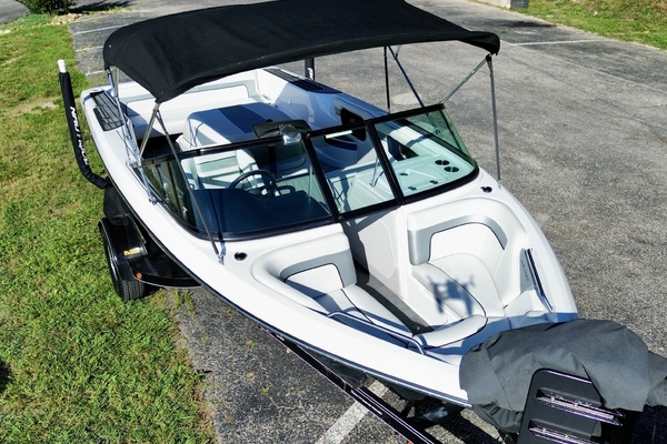 20ft Correct Craft Yacht For Sale