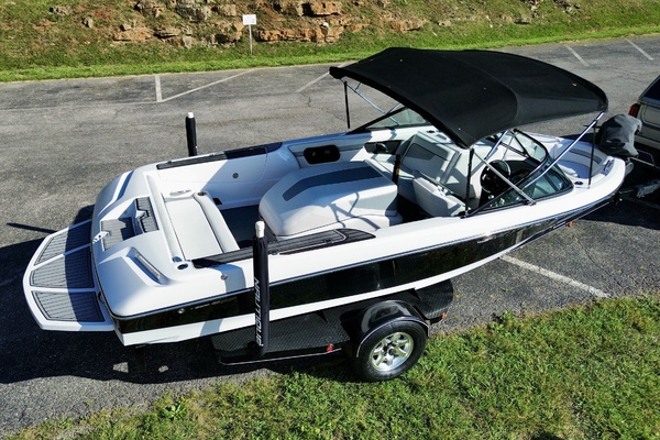 20ft Correct Craft Yacht For Sale