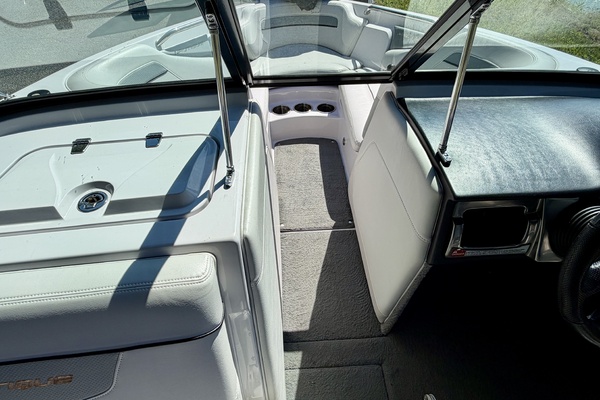 20ft Correct Craft Yacht For Sale