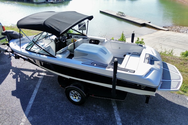 20ft Correct Craft Yacht For Sale