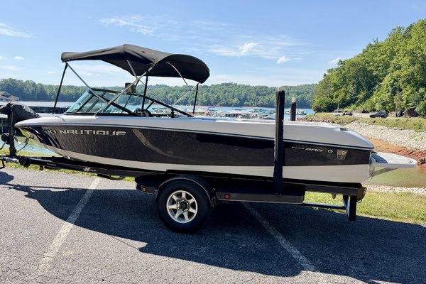 20ft Correct Craft Yacht For Sale