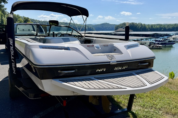 20ft Correct Craft Yacht For Sale