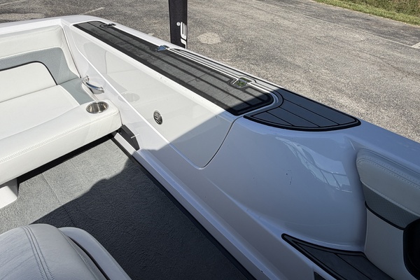 20ft Correct Craft Yacht For Sale