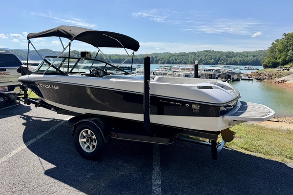 20ft Correct Craft Yacht For Sale