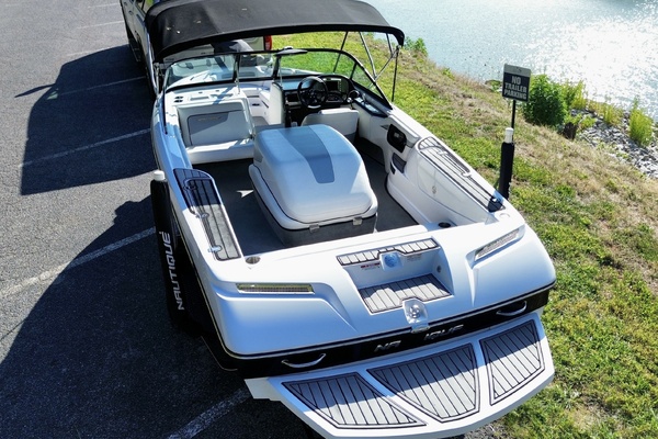 20ft Correct Craft Yacht For Sale