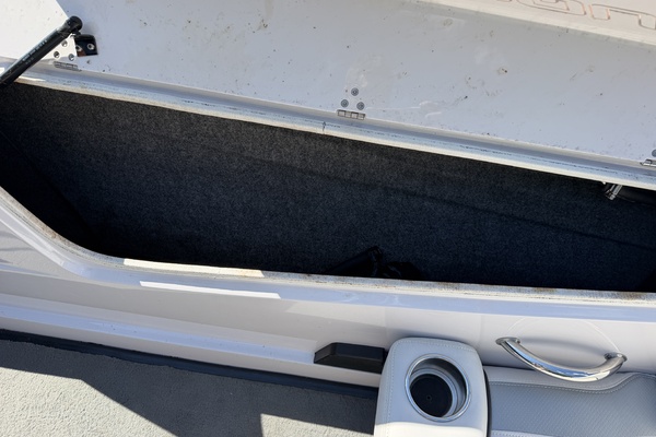 20ft Correct Craft Yacht For Sale
