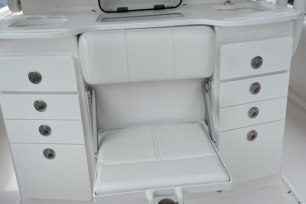 35ft Everglades Yacht For Sale