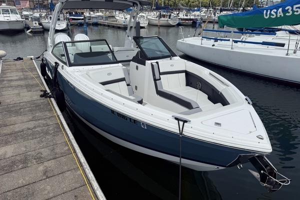 2023 Cobalt 28