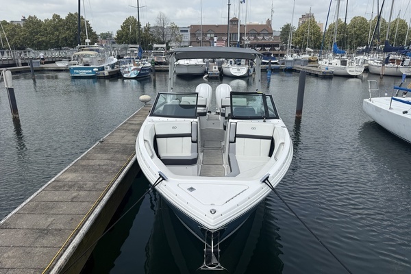 2023 Cobalt 28