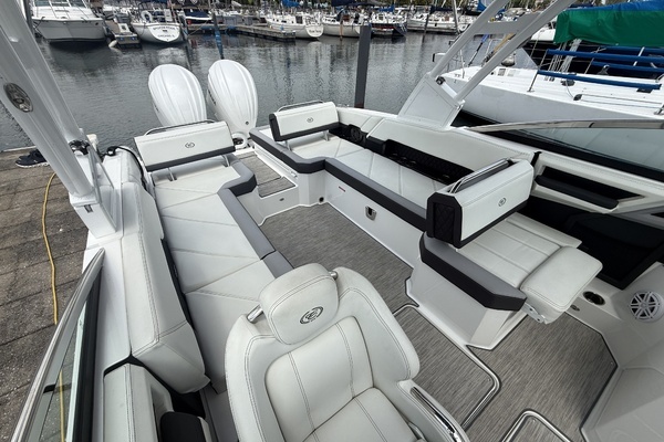 2023 Cobalt 28