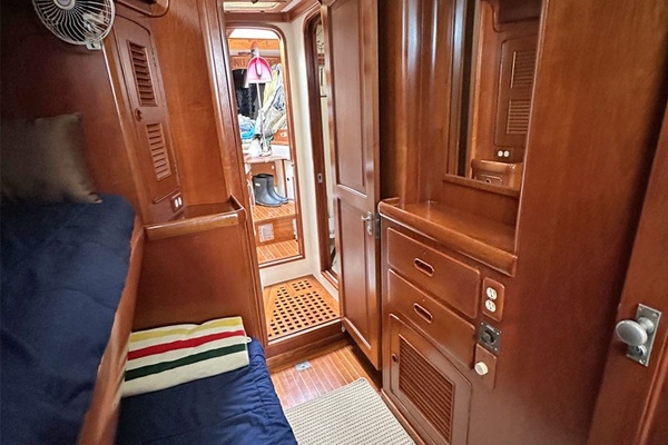 L EQUIPE 53ft Little Harbor Yacht For Sale