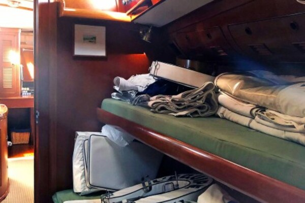 Fwd. Stbd. Cabin