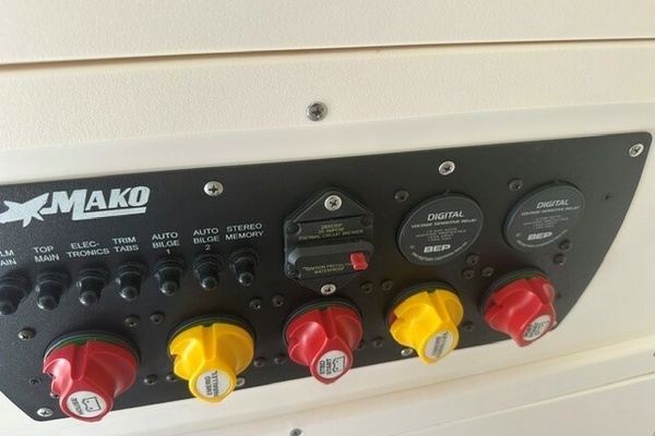 Cherrypicker III 28ft Mako Yacht For Sale