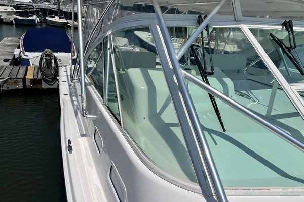 2007 Cabo 35