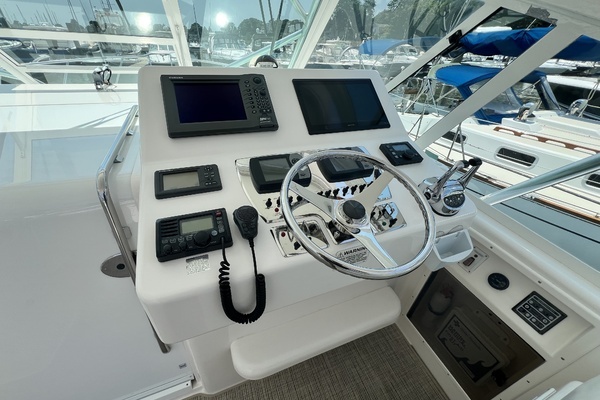 2007 Cabo 35