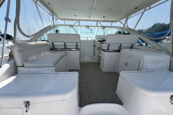 2007 Cabo 35
