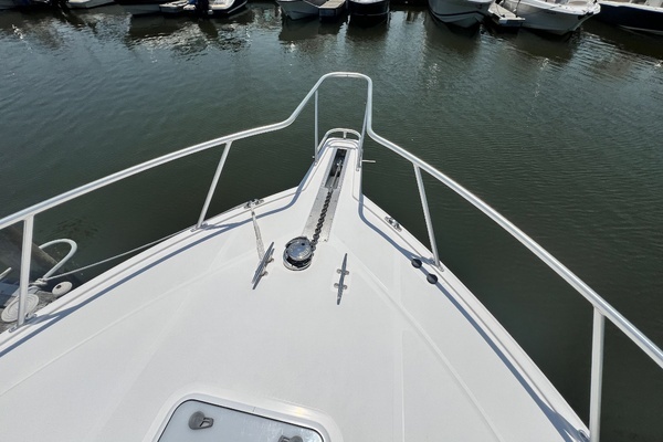 2007 Cabo 35