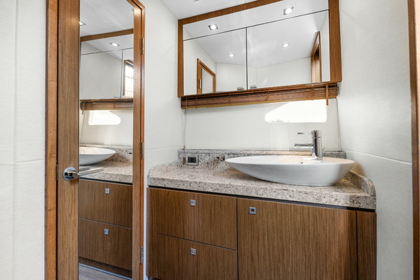 Sea Ray SUNDANCER 510 Yacht For Sale